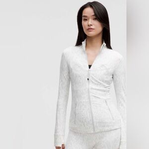 🤍 Lululemon Define Jacket *Nulu ~  Contour Spot White Multi ~ Size 4